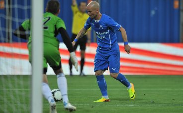 Рамос притеснява 