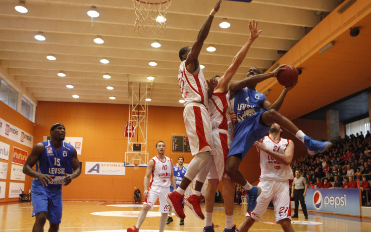 Страхотен Хийт донесе първа победа на Левски над Лукойл за сезона