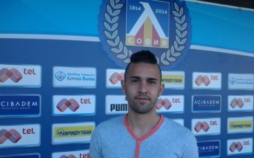 Орачев сменя Нунеш в Левски