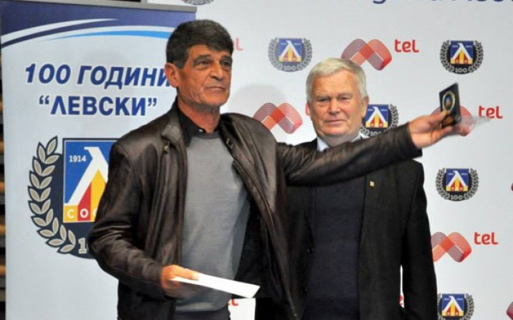 СНИМКИ:Баскетболният Левски отличи над 100 деятели, състезатели и треньори за юбилея