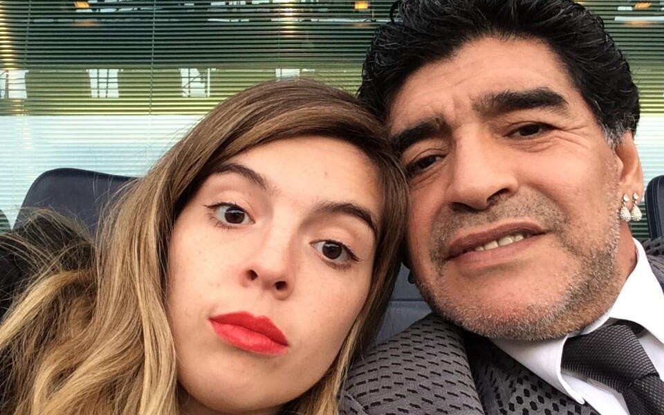 Арестуваха бивша годеница на Марадона на летището в Буенос Айрес