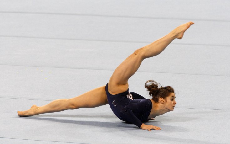 Великобритания и Русия най-добри при девойките на Европейското по спортна гимнастика