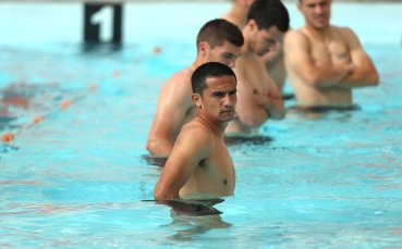 Австралийските футболисти възстановяват с кеф