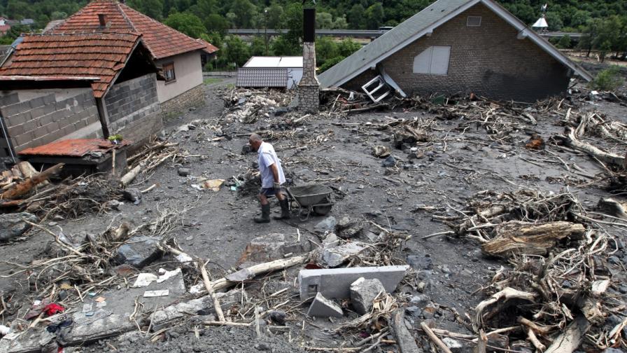 80 хил. разселени заради наводненията в Босна