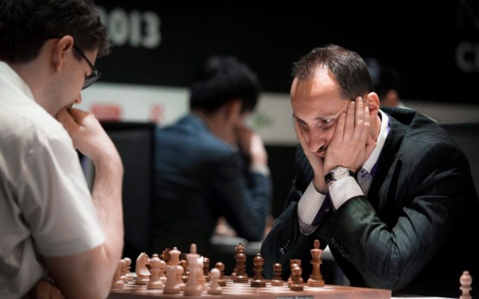 Веско Топалов ще играе шах благотворително с деца