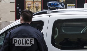 Арестуваха момичета на 14 и 17 г. за тероризъм