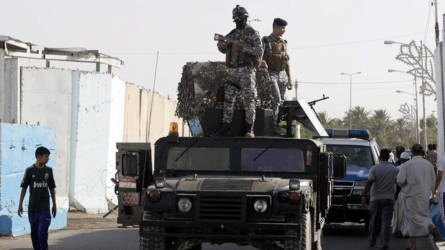 Въоръжени лица отвлякоха 100 души от пазар в селище южно от Багдад