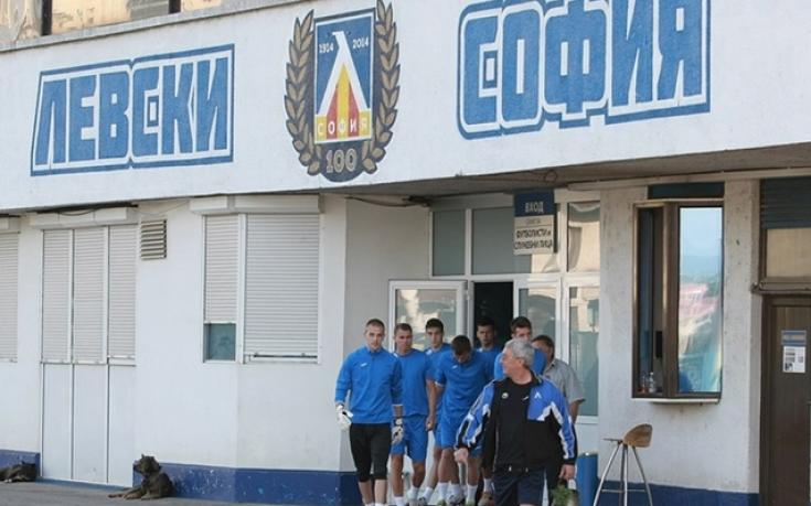 Левски е близо до ляв бек от чужбина
