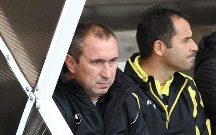 Стоилов изгледа мач на Астана, може да подпише до края на седмицата