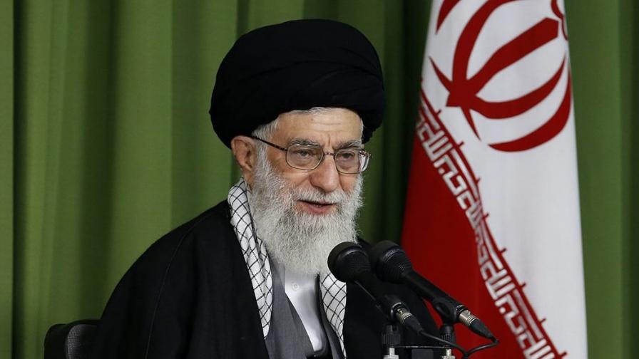 Върховният духовен лидер на Иран аятолах Али Хаменей