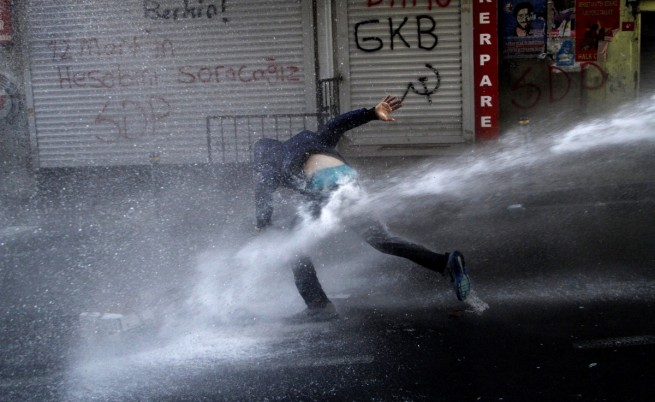 Бой в турския парламент заради миньорите в Сома
