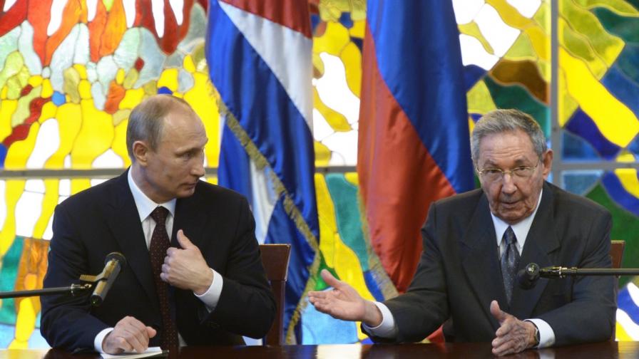 Братска обич: Путин опрости $32 млрд. дълг на Куба