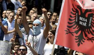 Протест на етнически албанци в Македония