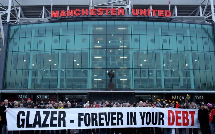 Режат заплатите в Юнайтед