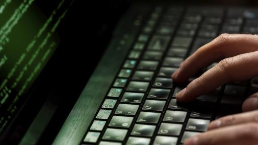  Съединени американски щати дават на съд онлайн измамници взели милиони 