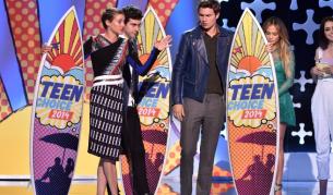 Шайлийн Уудли и Ансел Елгорт триумфираха на наградите