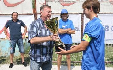 Павел Панов води младежите за два мача