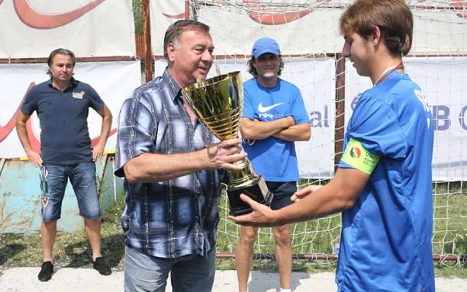 Павел Панов води младежите за два мача