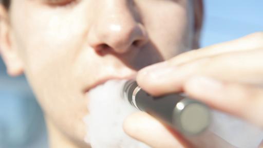  Пациент умря от електронна цигара в Съединени американски щати 