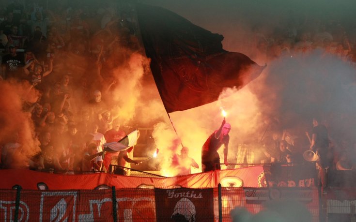 Левски и ЦСКА отново глобени от БФС