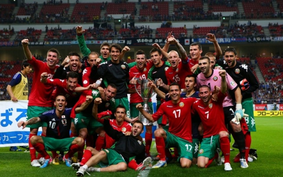 България излиза в червено срещу Азербайджан
