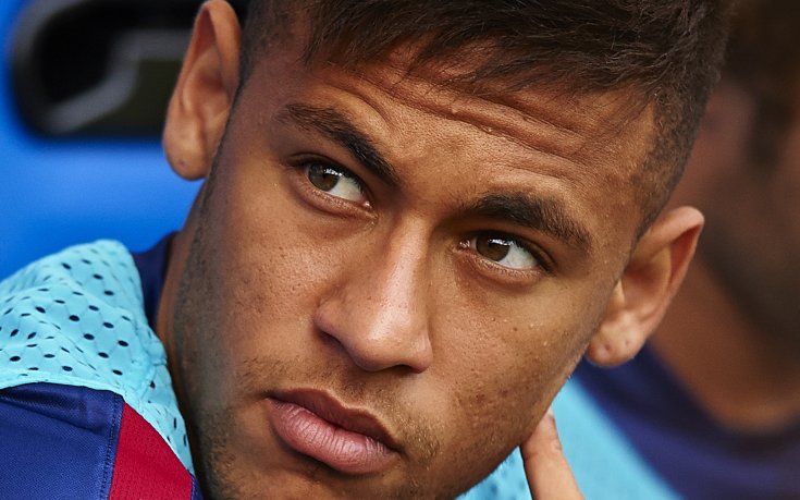 ВИДЕО: Луис Енрике глоби Неймар заради автограф