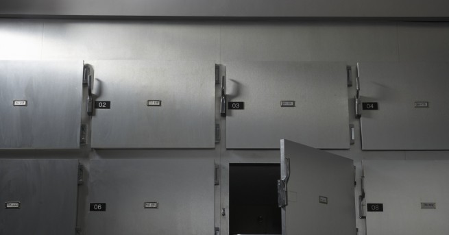 115 тела стоят изоставени в моргата на Александровска болница в