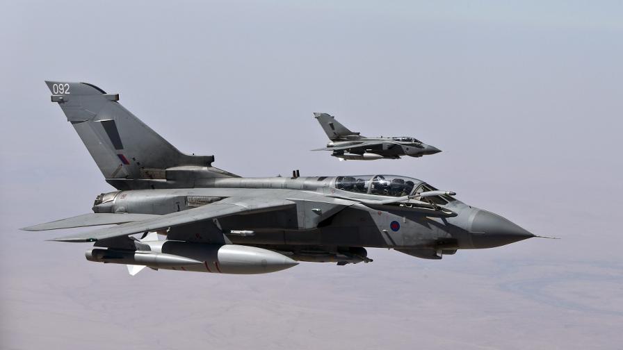 Великобритания нанесе първите си въздушни удари срещу мишени на ИД в Ирак
