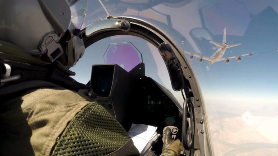 Неидентифицирани самолети нанесоха удари срещу ИД в Либия