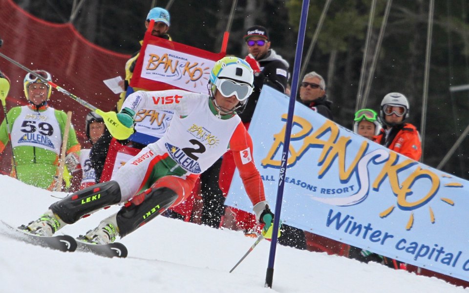 Алберт Попов ще кара на старта на Световната купа по ски