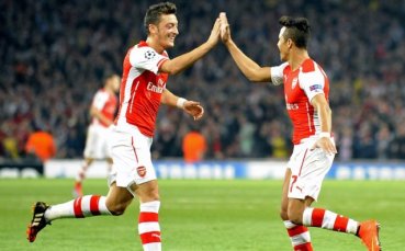 Месут Йозил вече тренира, макар и само във фитнеса