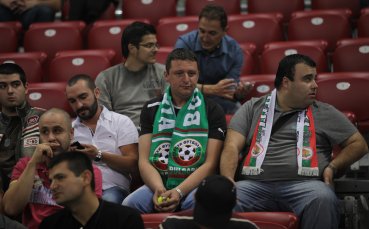 Смартфони за щастливци сред публиката на Турнира на Шампионките