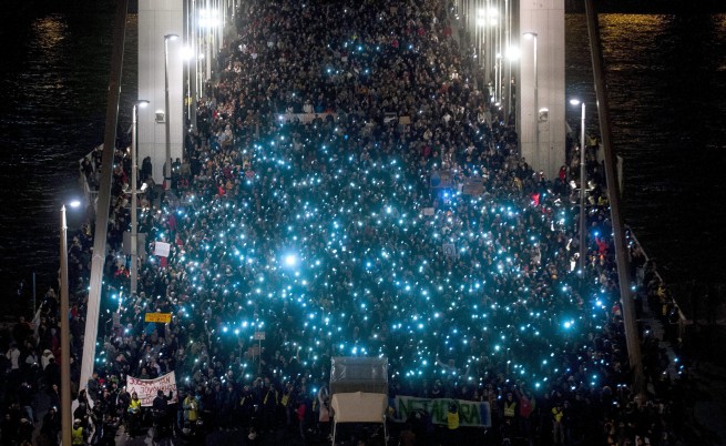 Унгария: Нов голям протест срещу интернет данъка