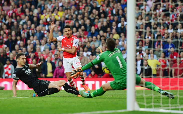 ВИДЕО: Невероятно спасяване оглави класацията в Англия