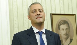 Божидар Лукарски