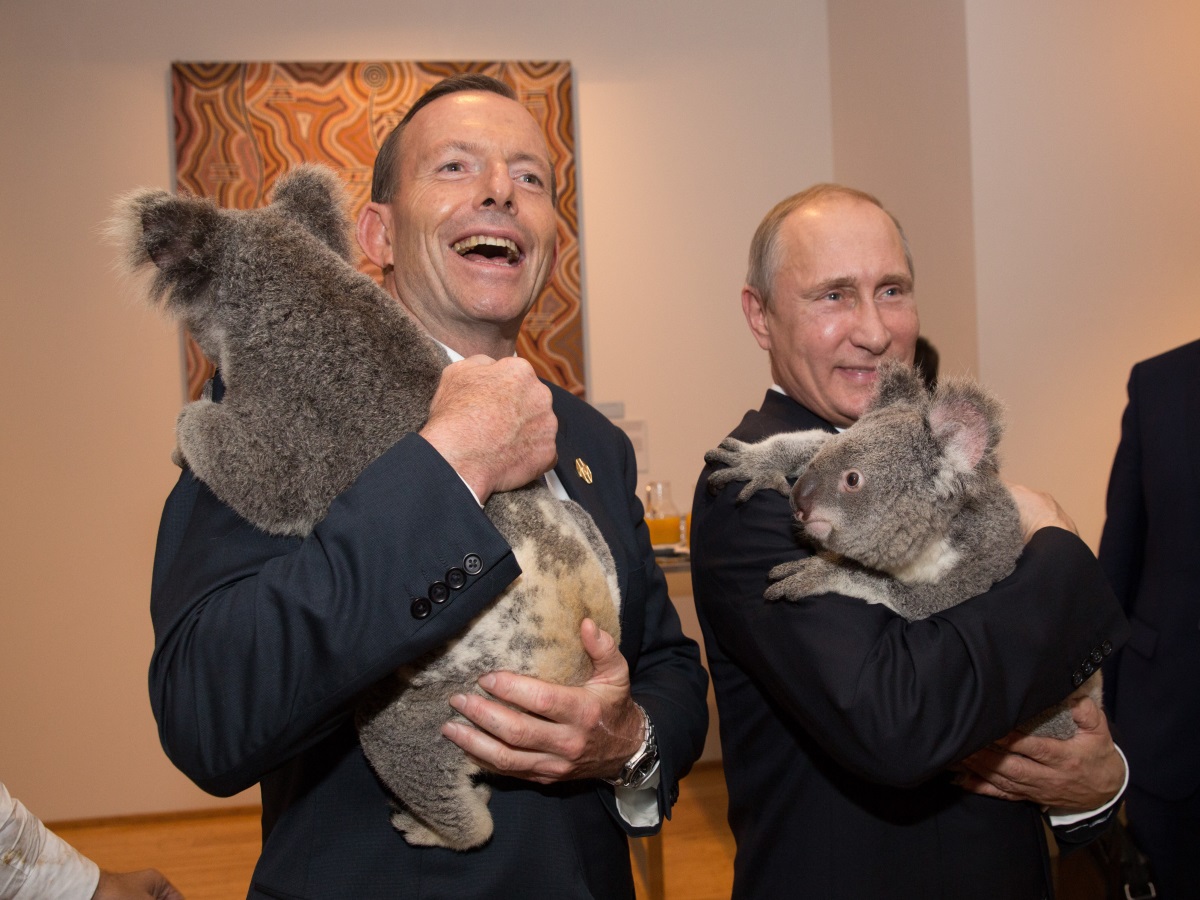 Премиерът на Австралия Тони Абът и руският президент Владимир Путин