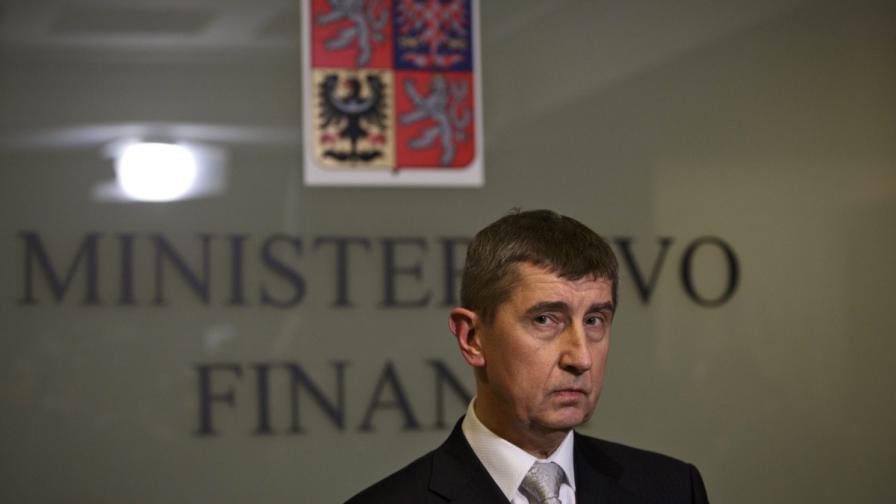 Втори чешки министър получи плик с отрова