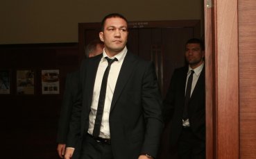 СНИМКИ: Кубрат Пулев пред българските медии