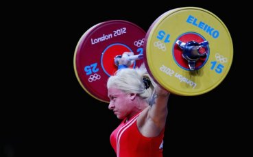 Световната шампионка по вдигане на тежести от Хюстън 2015 Боянка