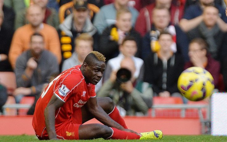 Балотели ще дава обяснения пред FA за съобщението си в Instagram