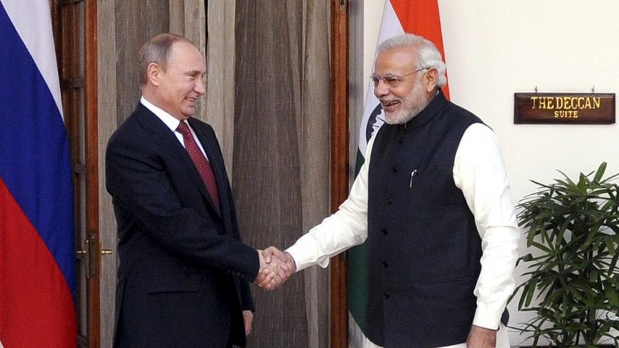 Русия ще достави 12 ядрени реактора на Индия