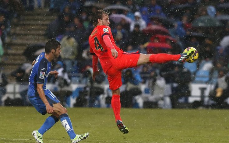 Издънка остави Барса на 4 точки зад Реал