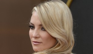 Новата жена, която свързват с Брад Пит, е...