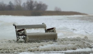 -35 градуса в Румъния, студ скова Балканите