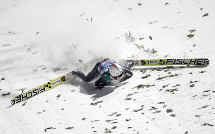 Тежко падане за Симон Аман, неяснота около състоянието му