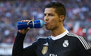 Роналдо заминава за Цюрих с Ирина и цялото си семейство