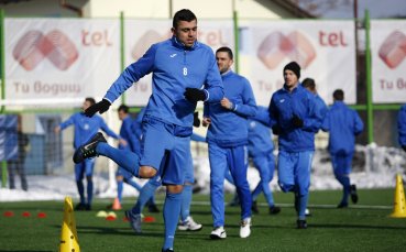 ВИДЕО: Георги Сърмов показа умения с три топки наведнъж