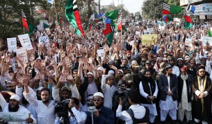 Снимка от протеста срещу "Шарли ебдо" в Пакистан