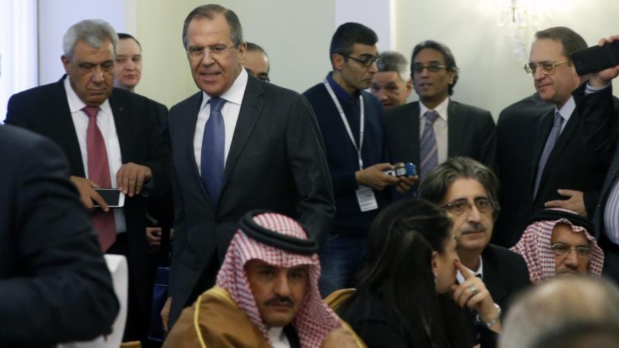 Опозиционери и представители на режима на Асад преговарят в Москва