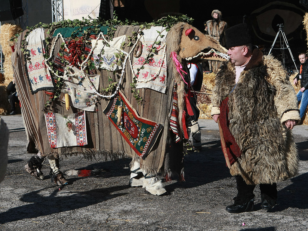 Фестивал Сурва 2015 Перник